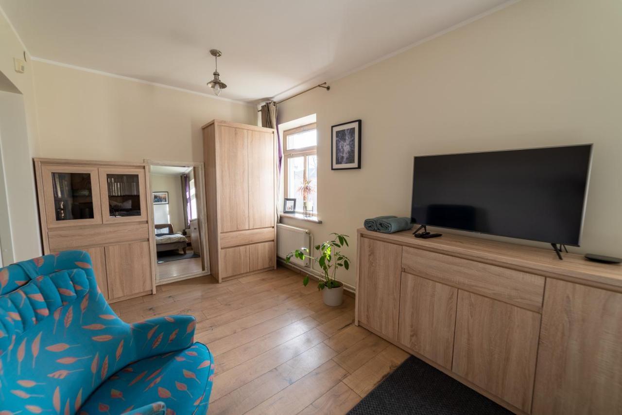 Guest House In Dobele City Center- Pilsetas Maja المظهر الخارجي الصورة