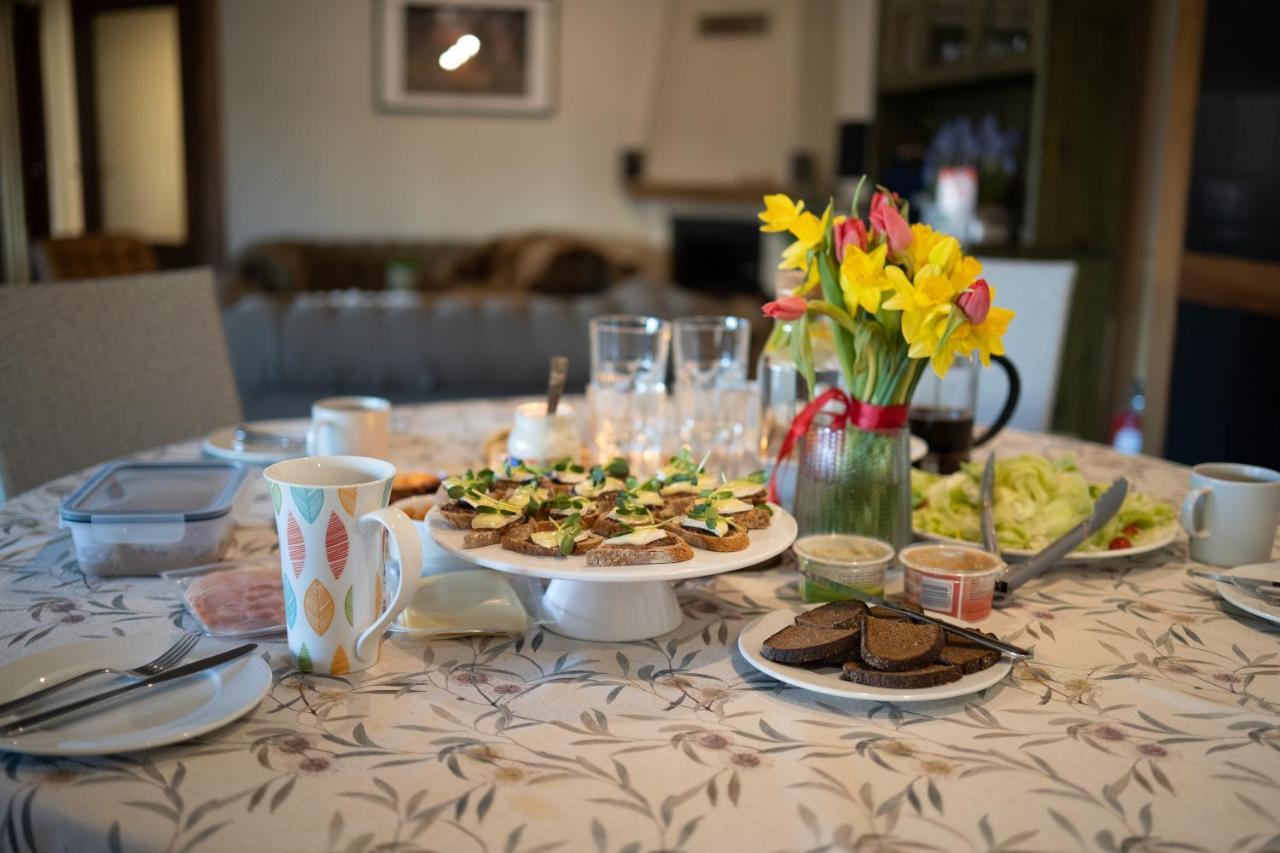 Guest House In Dobele City Center- Pilsetas Maja المظهر الخارجي الصورة