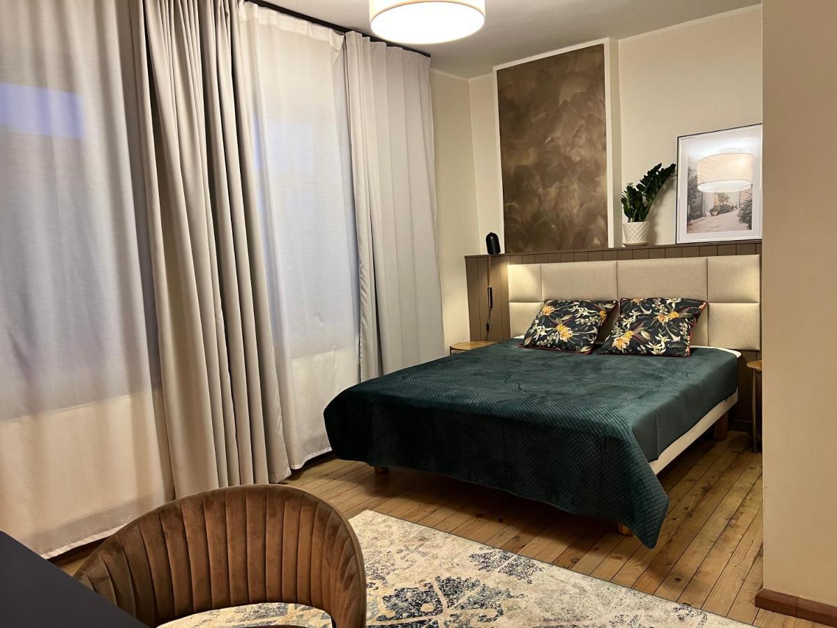 Guest House In Dobele City Center- Pilsetas Maja المظهر الخارجي الصورة