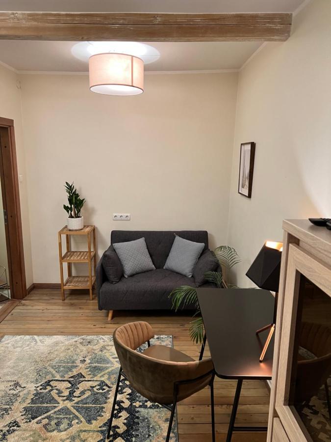 Guest House In Dobele City Center- Pilsetas Maja المظهر الخارجي الصورة